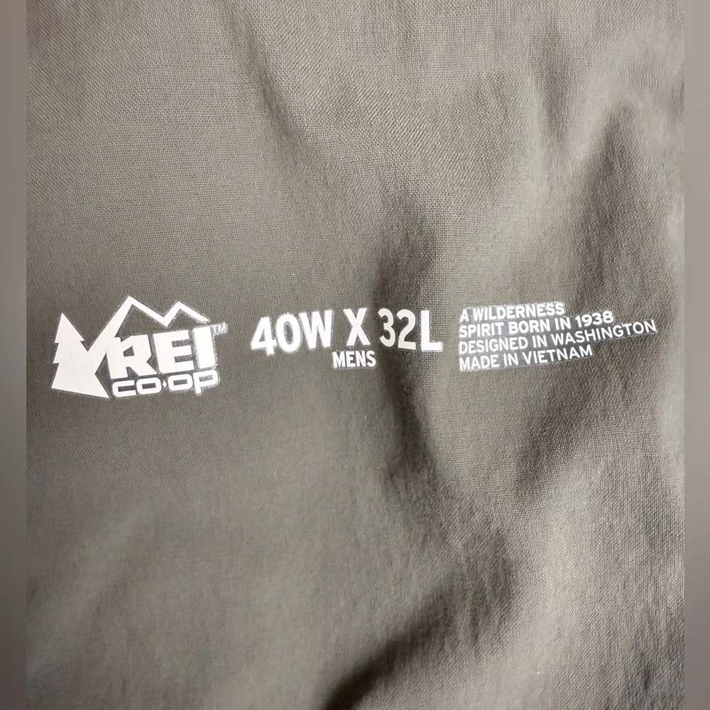 Men’s REI nylon hiking pants 40x32 preowned 
Gorpcore hiking outdoors fishing - Picture 5 of 9